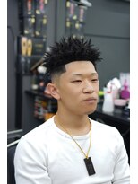 オーシャンベースバーバーショップ(Ocean Base Barber Shop)&nbsp;スパイキーアフロ