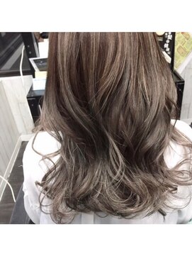 ジーキャトル(G-quatre) 西海岸風リラックス3Dカラー