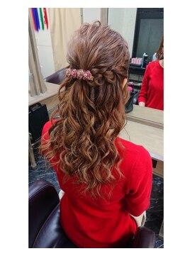 エヌエービー 池袋店(N.A.B.) ハーフアップ