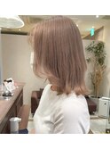 #ブリーチカラー#前髪#くびれ#イメチェン#ハイトーン#外ハネ