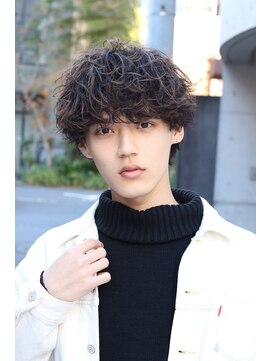 ネイビー(NAVY) プードルパーマ 強めウェーブ マッシュウルフ スタイリング簡単