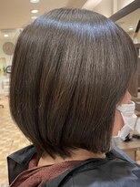 アイニ 河内小阪店(aini)&nbsp;白髪ぼかしカラー白髪ぼかしハイライト大人ショート30、40、50代