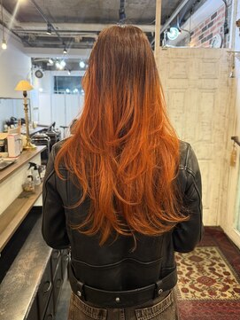 トロニー(TLONY) レイヤースタイル/オレンジカラー/グラデーションカラー/渋谷