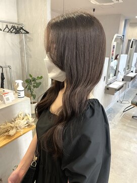 シェル 津山の手店(shel) 韓国風センター分けロング×大人美人暗髪グレージュ