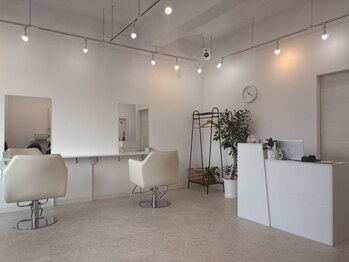 ククヘアー(99 hair -kuku-)の写真/ふんわり、軽やか、印象を大きく変えるお顔周りのカットもご相談ください♪