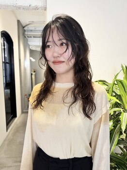 メルシー(merci.)の写真/【名駅/国際センター】パーマで魅せる雰囲気あるスタイル。質感をコントロールし朝楽スタイリングを実現!