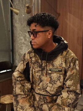 ブロック ジャポン(bloc japon) ハードパーマ 刈り上げ スキンフェード メンズパーマ/池田裕和