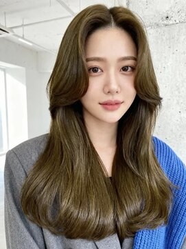 レイヤーカットバレイヤージュオリーブグレージュハッシュカット