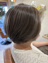 ファムヘア(fam.hair) くすませショート