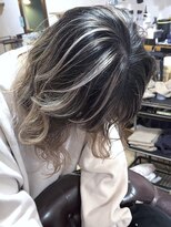 ブレイズヘアー(BLAZEhair) 【白髪が目立ちにくい】ホワイトバレイヤージュ×ブリーチ2回