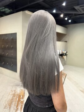 ヘアー アイス ルーチェ(HAIR ICI LUCE) ホワイトシルバーカラーグレージュカラーブリーチカラー/中西