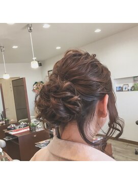 コジック ヘアアンドアイ(Cogic hair & eye) 大人可愛いナチュラルおくれ毛ブラウンウェーブアレンジ