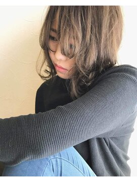 ヘアーデザイン ルシア(Hair Design Lucia) アンニュイミディアム×フォギーグレージュグラデーション