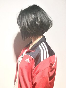 アディクト 綾瀬(ADDICT) 【ADDICT_YuuYa】グレージュ、切りっぱなしボブ 、ブルージュ