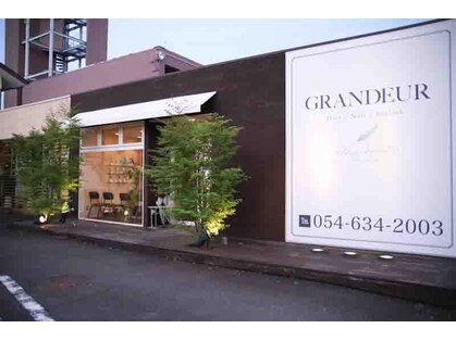 グランデュール 藤枝店(GRANDEUR)の写真