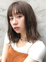 ミィ 表参道(mee.)&nbsp;【mee.】 ベージュブラウン ナチュラルミディ