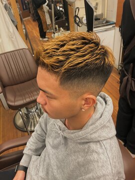 グルーマーズトウキョウ(GROOMER/S TOKYO) 金髪 ベリショ フェード【HOMME HAIR ZERO伊藤】