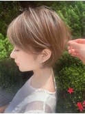 丸みとくびれ☆横顔美人ショート
