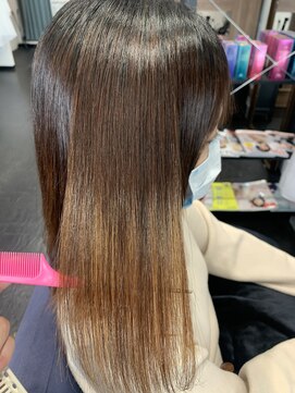 アルコイリスバイドールヘアー(ARCOIRIS by Dollhair) ダークアッシュストカール暖色系カラーグラボブ都島髪質改善大阪