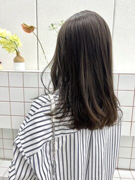 リル(re'll) 《花屋併設》アッシュブラック［酸性ストレート/ヘアセット]