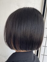 トレヘアー(tRe hair) ミディアムヘア 切りっぱなしボブ ぱつっとボブ