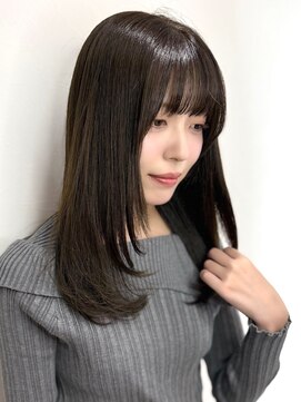 ホットリップ(HOT LIP) レイヤースタイル＆オリーブカラー♪