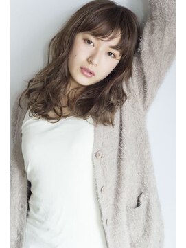 ロミー 本厚木(ROMMY.) ロング/ウェーブ巻き/透明感カラー/ブリーチ