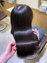 未来の髪を美しく保つために！髪質改善の最適な周期とは？