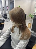 オリーブベージュ/顔まわりカット