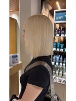 オアシスアヴェダ(OASIS AVEDA)&nbsp;ストンと落ちるボブ／ハイトーンボブ