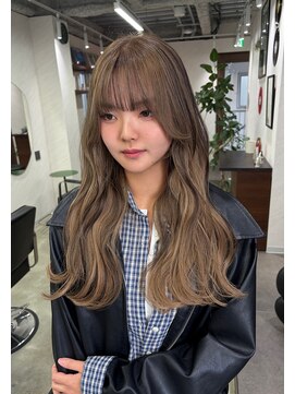 トーン(tone) ローライトカラー×ナチュラルレイヤーヘア