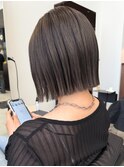 栄ハイライト透明感耳掛けボブスタイル