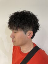 ニアウ 伊勢崎連取店(Niau)&nbsp;刈り上げセンターパート/波巻きツイストスパイラル/伊勢崎