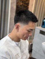 メグロバーバーショップロッポンギ 目黒六(MEGURO BARBER SHOP 6PPONGI)&nbsp;ローフェード/lowfade
