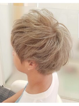 リップソウル(RIP SOUL) 《RIP SOUL》外国人風 ハイベージュ 束感ショート