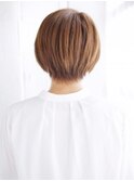 大人可愛いショートボブスタイル