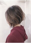 ショートボブ