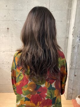 オッソ(OSSO) ミディアムワンホンヘア_くびれミディイヤリングカラー