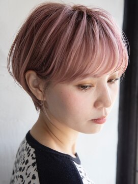 カムジーヘッドカミノウラ(COMEGHEAD KAMINOURA) ピンクベージュ丸みショートボブマッシュショートくびれショート