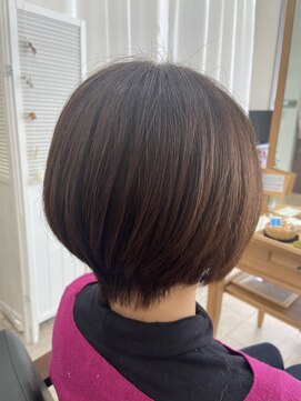 リオラ(Leaola) ショートボブ