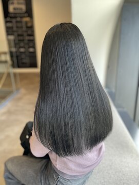 アオ(ao.) ブリーチ要らないグレージュ/姫カット/ダークアッシュ