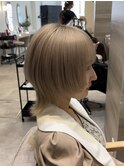 ホワイトブロンドウルフカット♪あゆむ