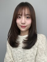 トリッカ シブヤ(TRICCA SHIBUYA)&nbsp;ミディアムレイヤー/くびれヘア/ベージュカラー/シースルー前髪