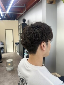 バロ(VALO) シャドウパーマ