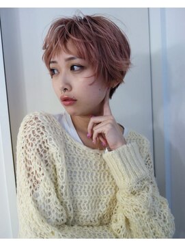 レコ 渋谷(LECO) ショートレイヤーピクシーカットハイトーンベージュペールピンク