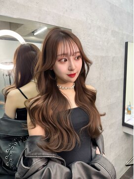 リリー(Lilley) 天神/博多/韓国ヘア/ヨシンモリ/レイヤーカット