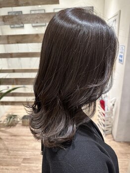 クルル(cururu)の写真/【心斎橋駅3分】ハイキャリアスタイリストのマンツーマン施術が大人女性に大人気♪話題の髪質改善MENUも◎