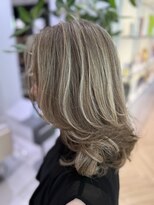 ステアケース 武蔵小杉店(stair:case)&nbsp;リタッチ×ローライトで立体感アップ 脱白髪染め ベージュ