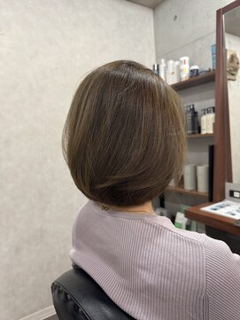 ザ デイ 本町(THE DAY) 大人のワンカラー/チョコレートベージュ/赤み消しカラー髪質改善