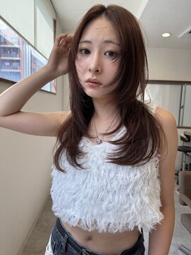 ロエム(Loem) 前髪なしレイヤーカット顔周りナチュラルブラウン